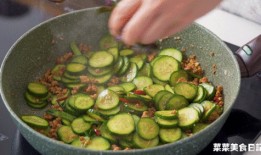 火小妞吃瓜,揭秘娱乐圈那些不为人知的幕后故事